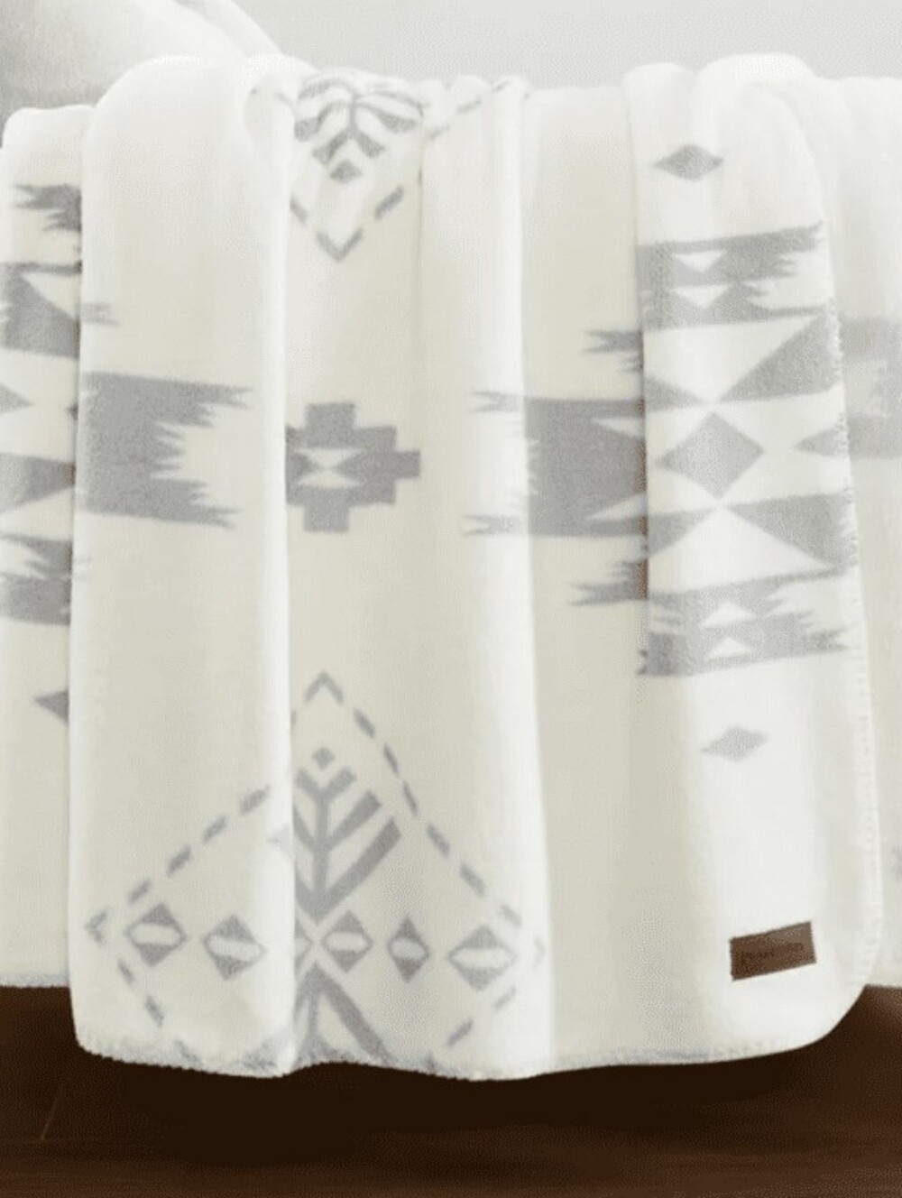 BNWT Pendelton Ultra Soft Throw Blanket 'Birch Tree' Pattern Cream (50" X 70")